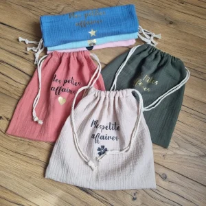 Sac pochon en tissu double gaze de coton personnalisé avec inscription